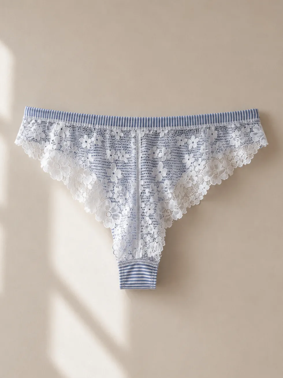 Brasil Slip mit Spitze