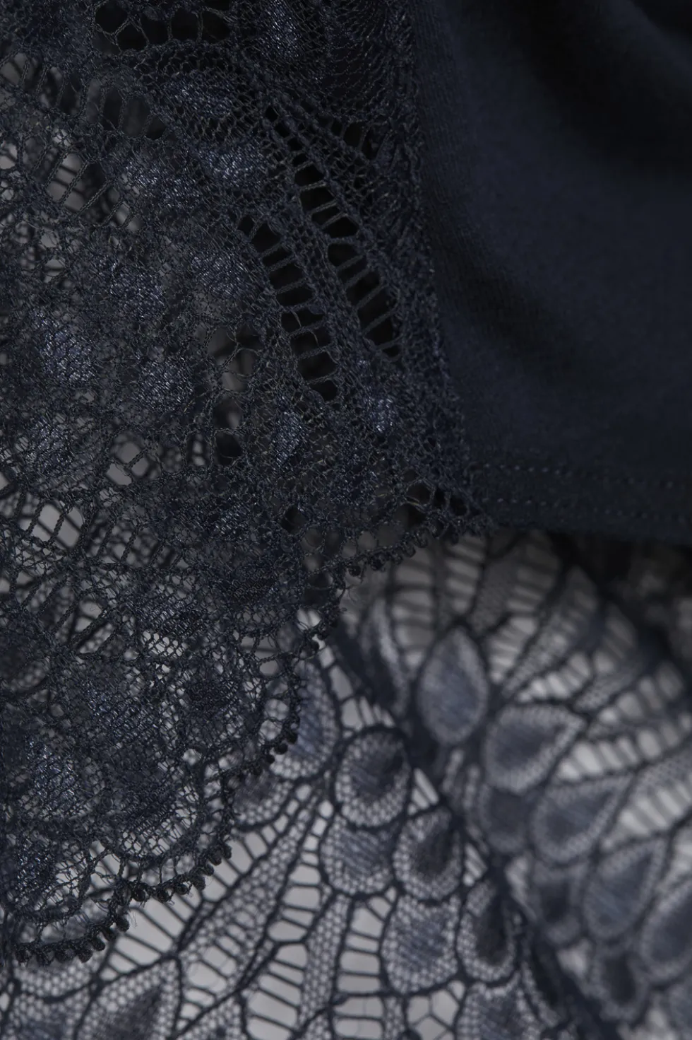 Maxi-Slip mit Spitze