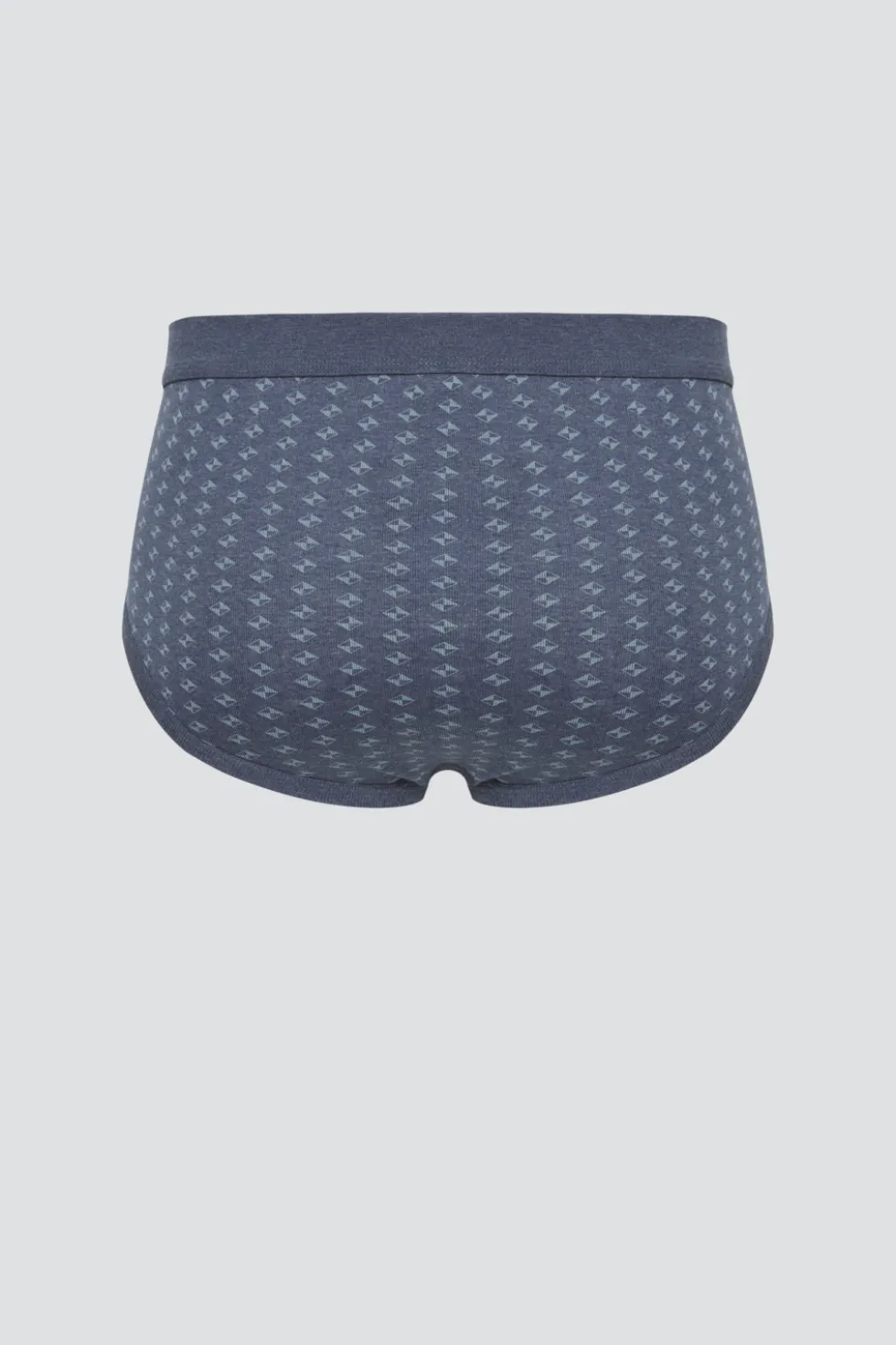 Slip mit Eingriff