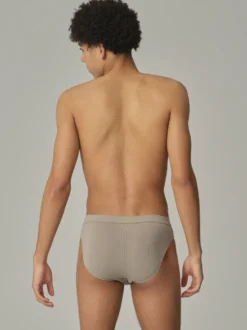 Slip mit Nadelzug