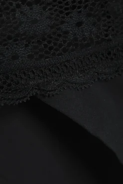 String mit Spitze